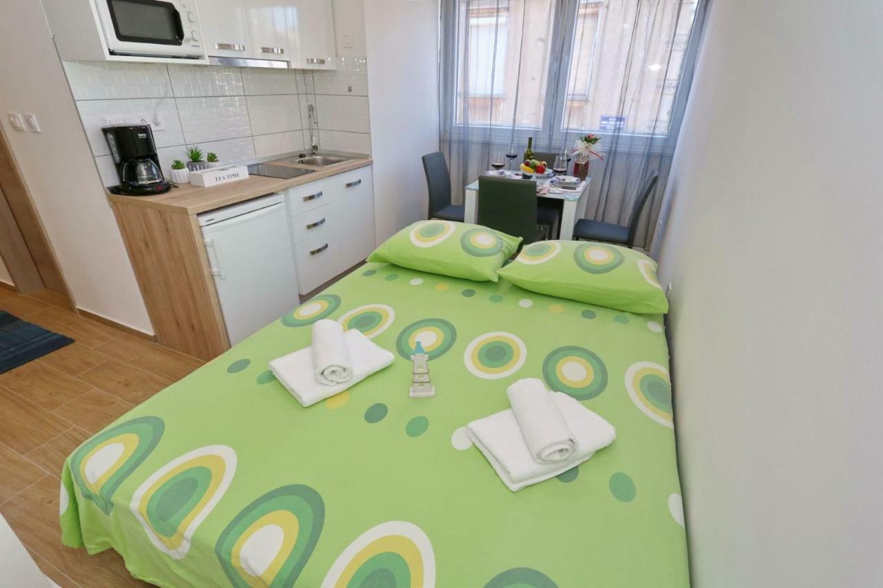Two New Apartments By The Town Center Zadar Exterior photo