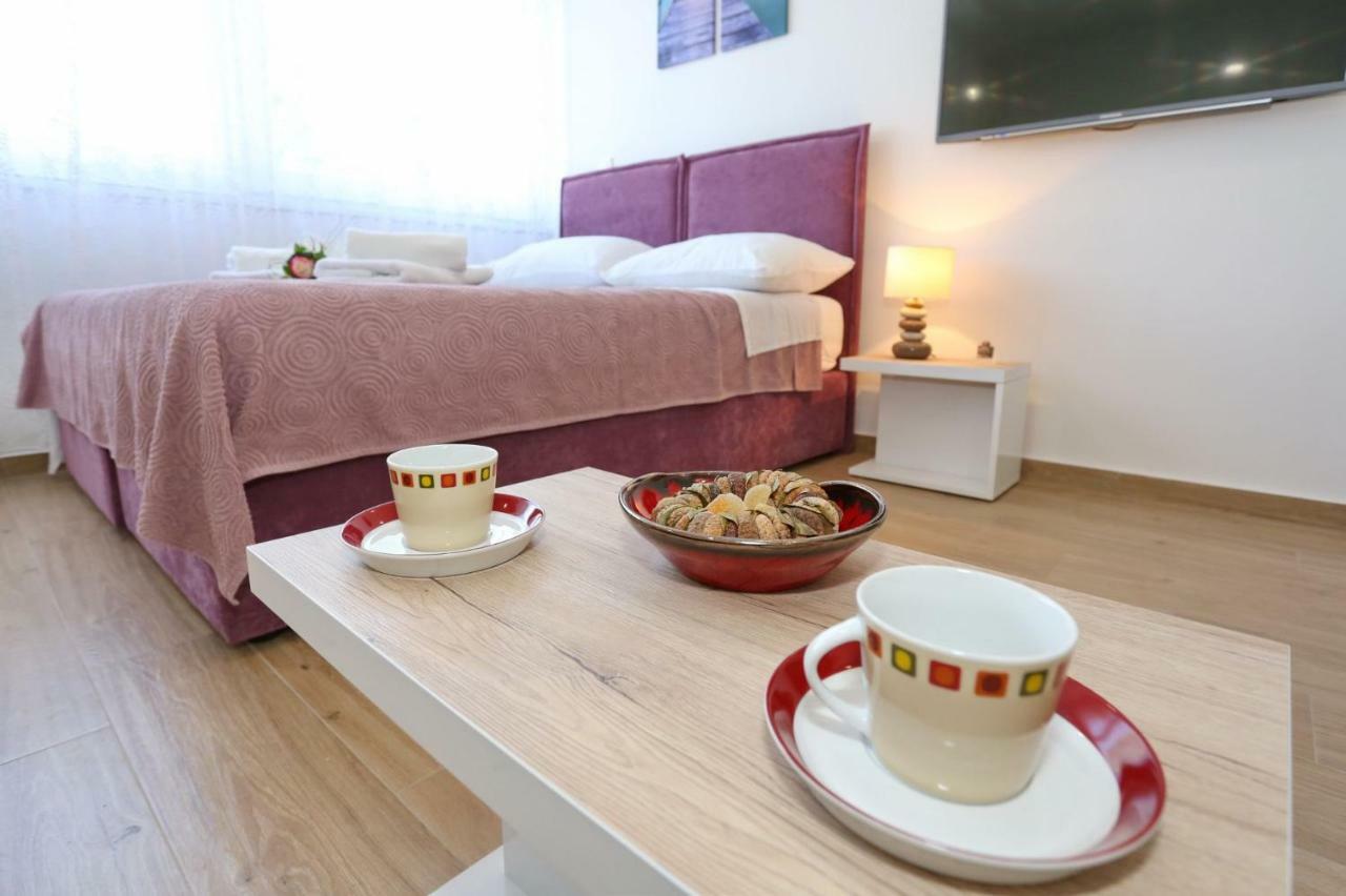 Two New Apartments By The Town Center Zadar Exterior photo