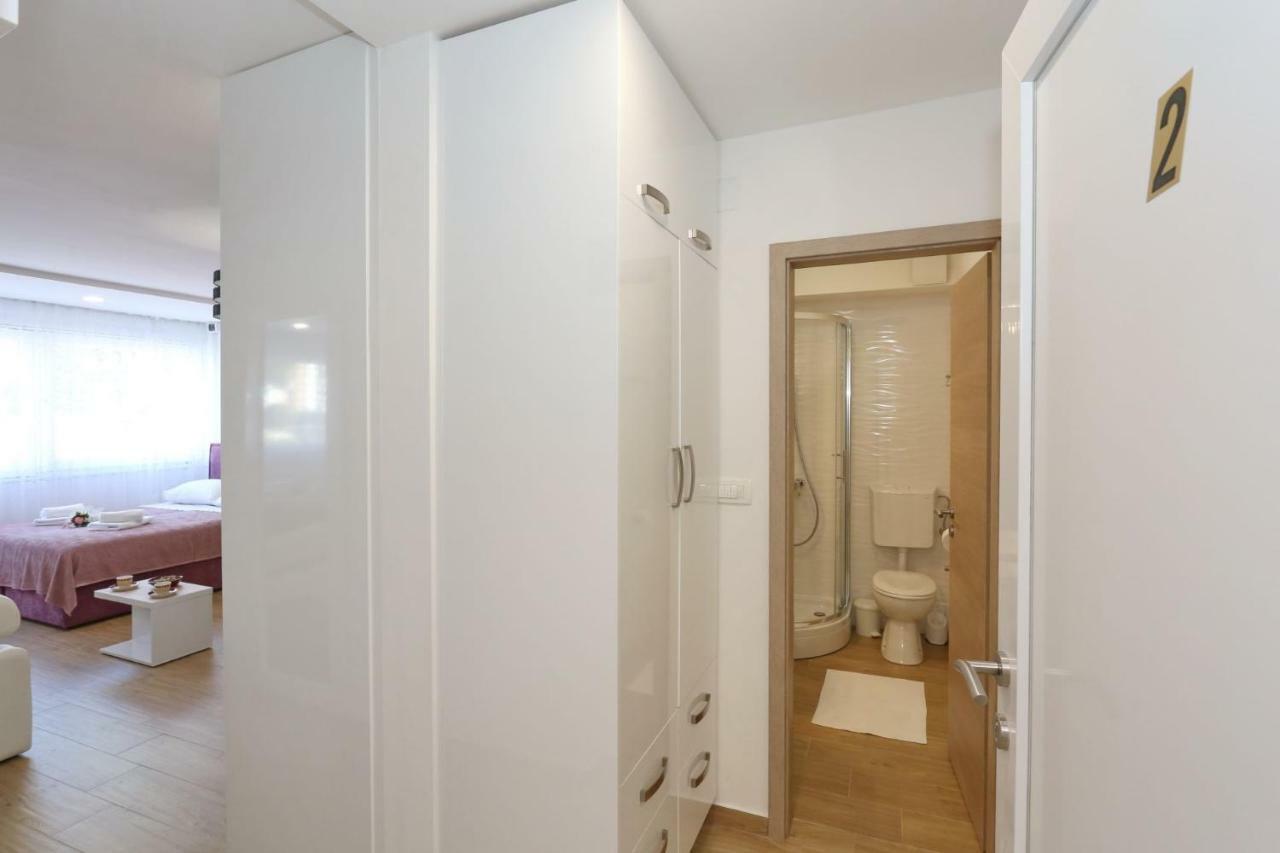 Two New Apartments By The Town Center Zadar Exterior photo