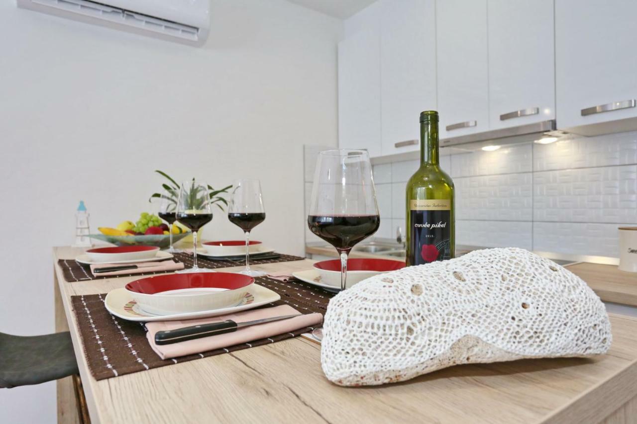 Two New Apartments By The Town Center Zadar Exterior photo