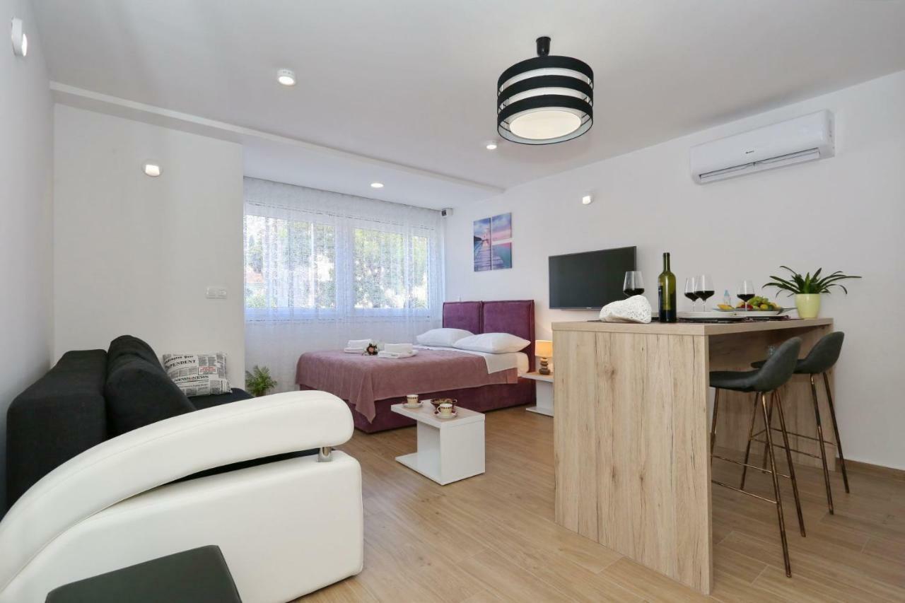 Two New Apartments By The Town Center Zadar Exterior photo